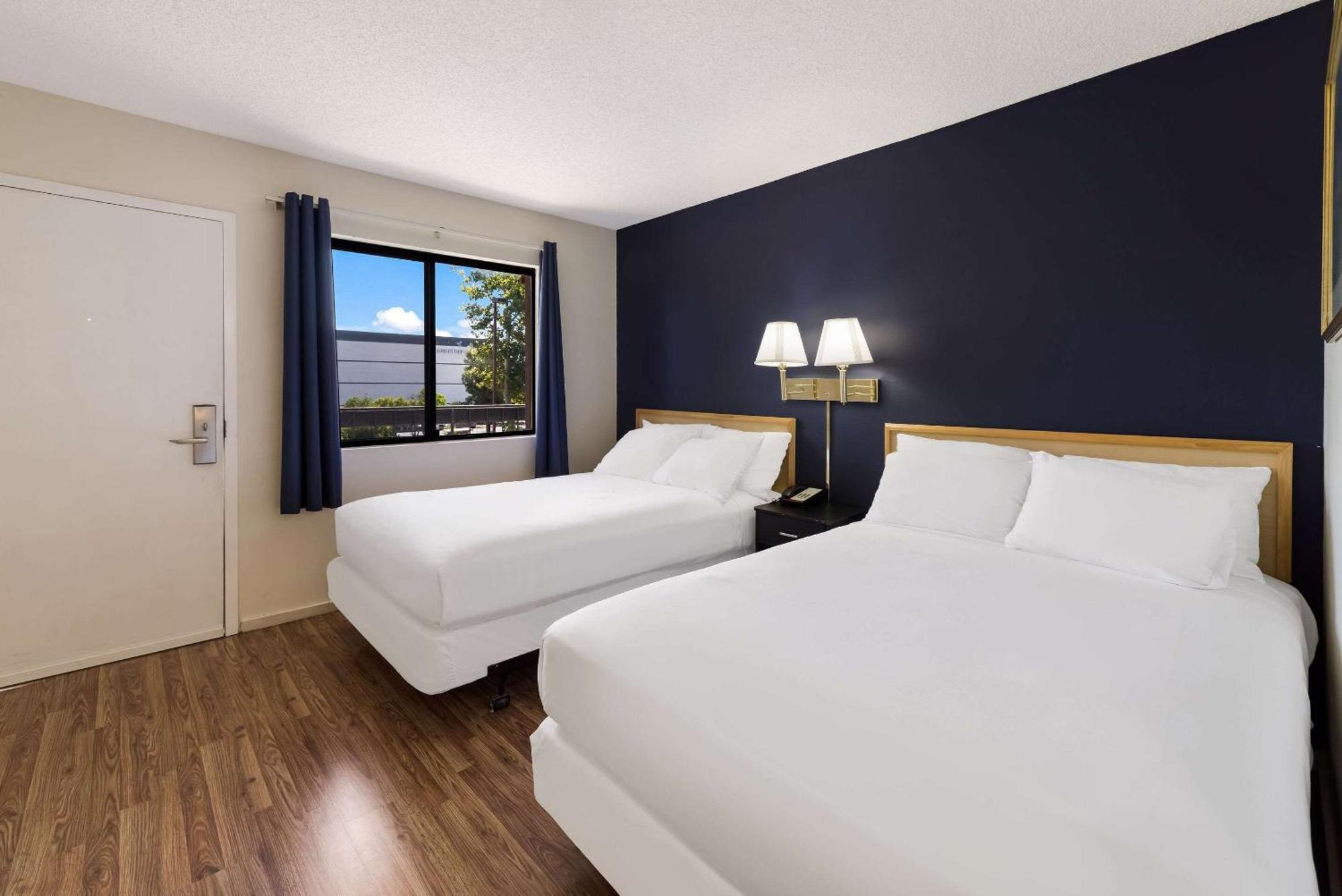 Rodeway Inn Livermore Eksteriør billede