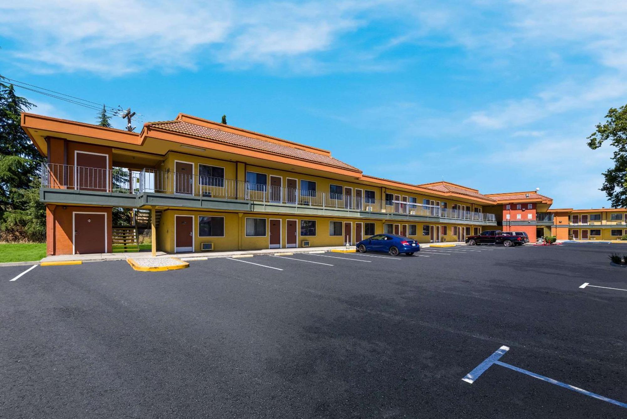 Rodeway Inn Livermore Eksteriør billede