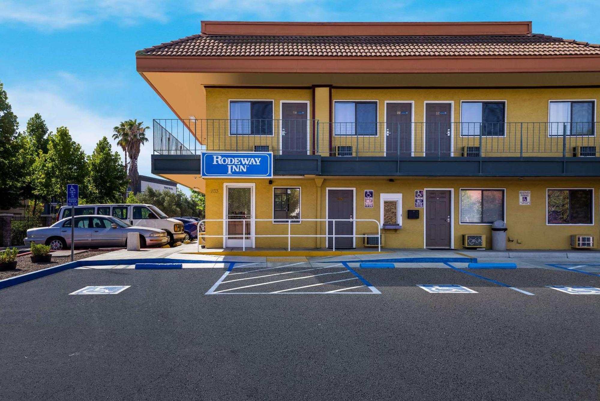Rodeway Inn Livermore Eksteriør billede